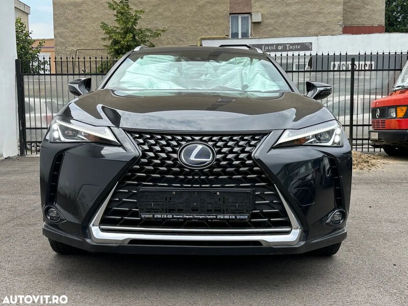 Lexus UX